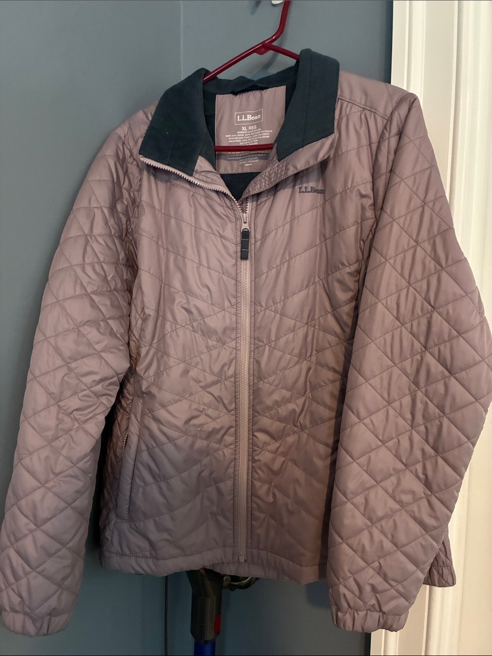 L.L. Bean Quilted Puffer Jacket in Dusty Mauve with Dark Collar